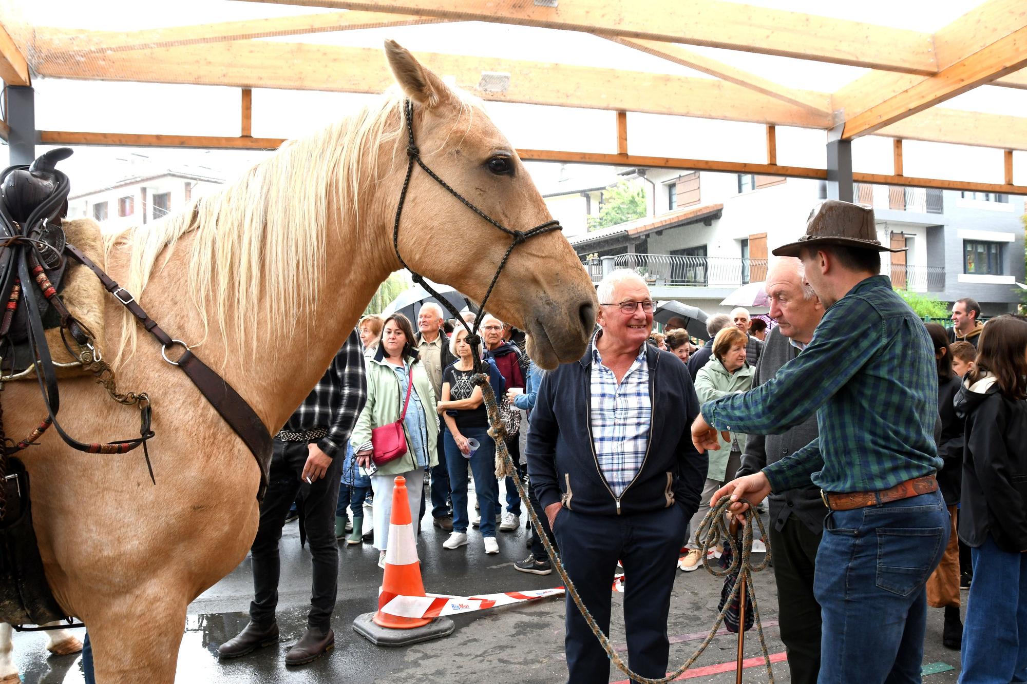 Doneztebe acoge la fiesta de Euskal Arzainak Ameriketan