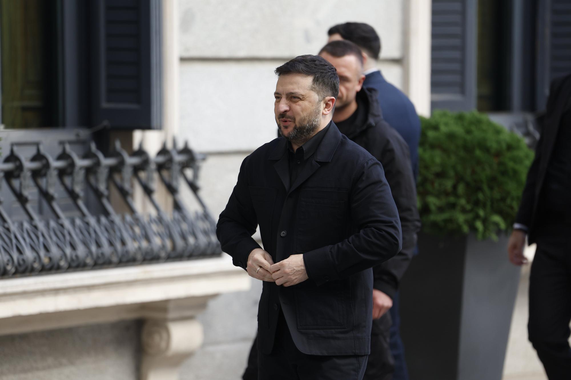 En imágenes: Zelenski inicia en el Congreso su tercera visita oficial a España y se reúne con Armengol y Rollán