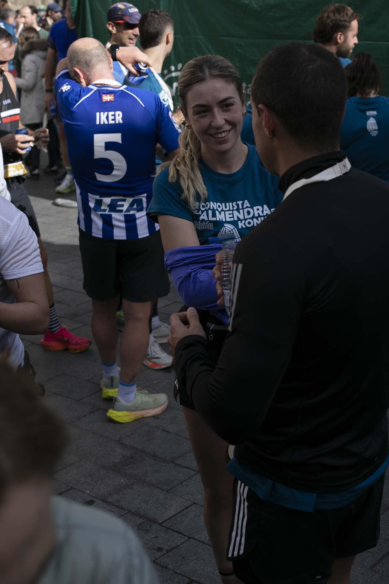 En imágenes: Buen tiempo y buen ambiente en la Conquista de la Almendra (¡Búscate en las fotos!)