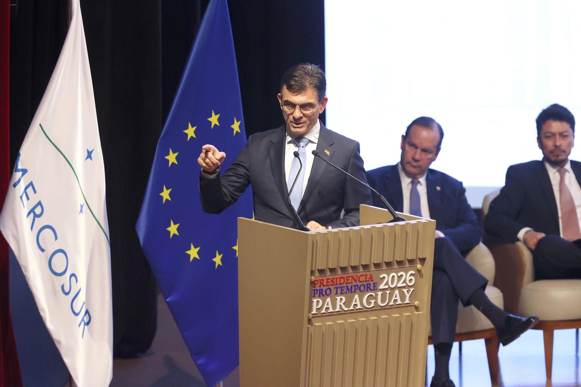 La firma del histórico acuerdo de libre comercio entre la Unión Europea ...