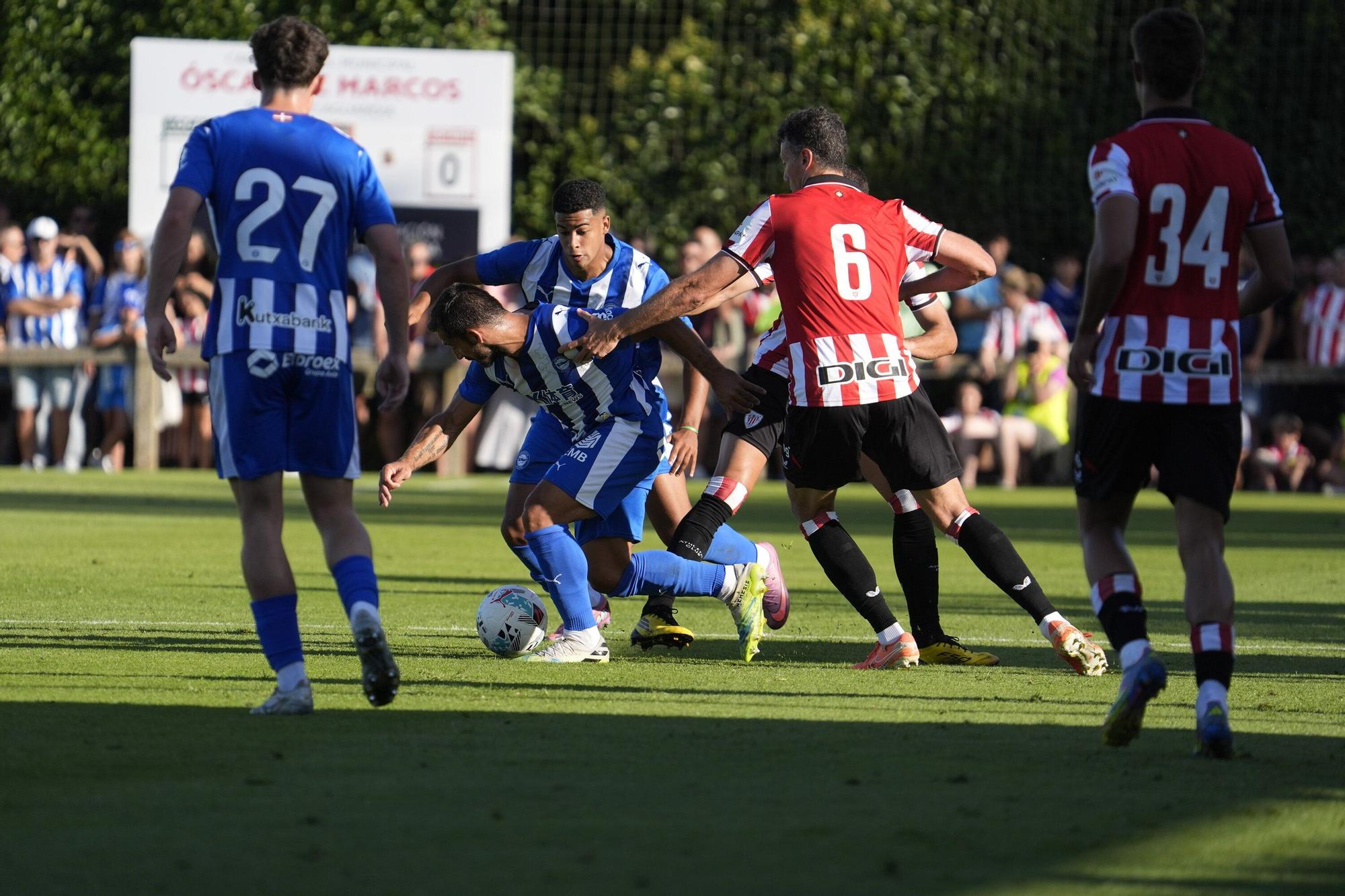 En imágenes: Ilusionante estreno del Alavés en Laguardia (1-0)