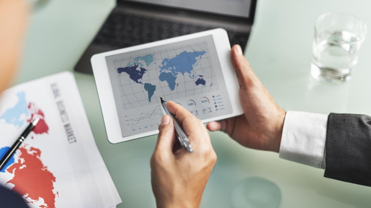 La geoeconomía consiste en el uso estratégico de herramientas económicas para alcanzar fines de poder y seguridad en política exterior