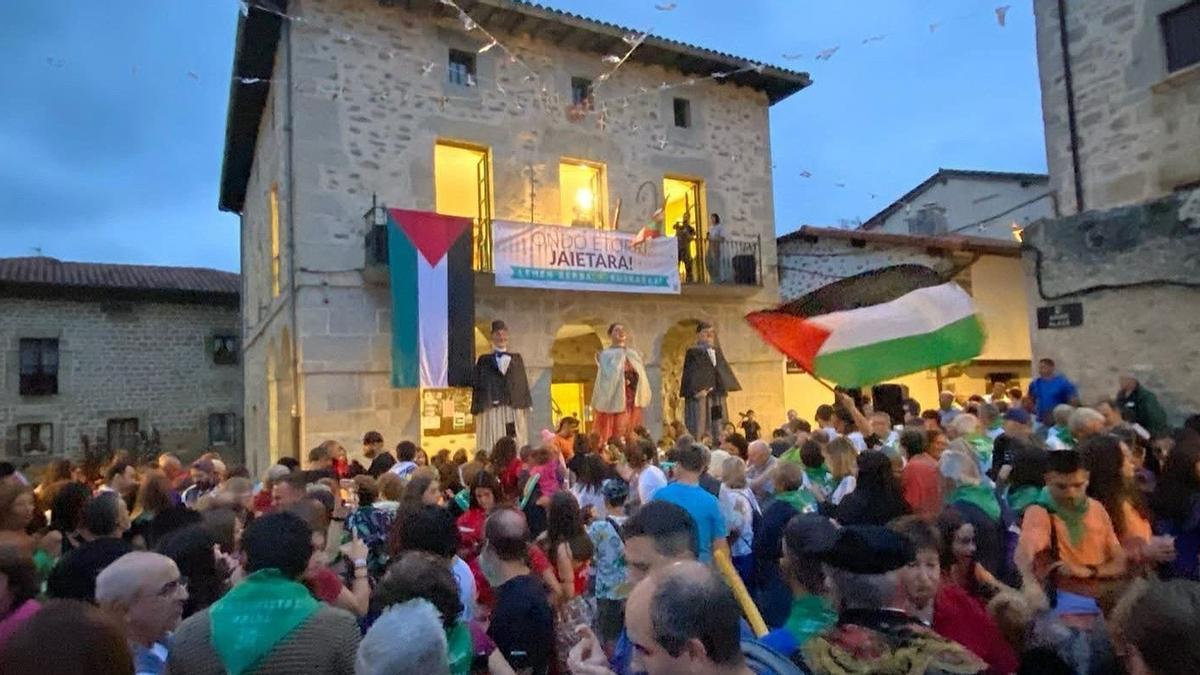 Txupinazo fiestas Artziniega en Goiko Plaza 2024