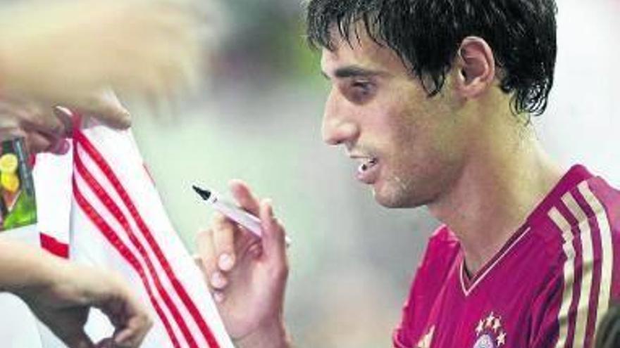 Javi Martínez estará cuatro semanas de baja tras una operación de rodilla