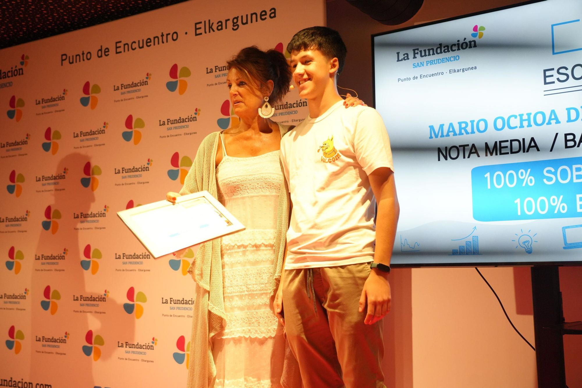 En imágenes: Entrega de premios LaF al mérito académico en la Fundación Laboral San Prudencio