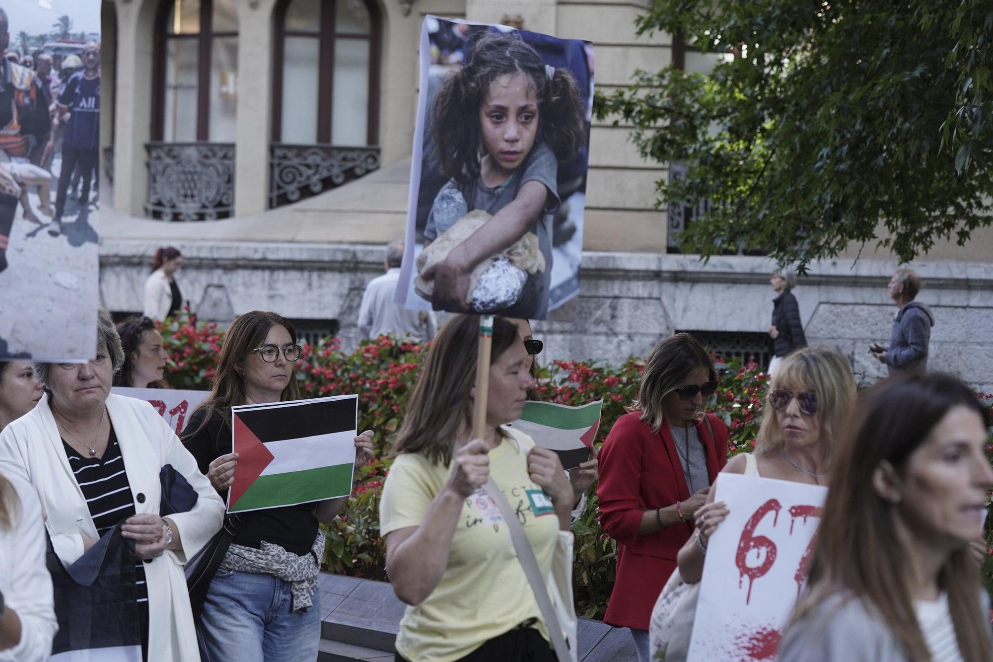 Miles de personas se manifiestan en Bilbao en apoyo al pueblo palestino