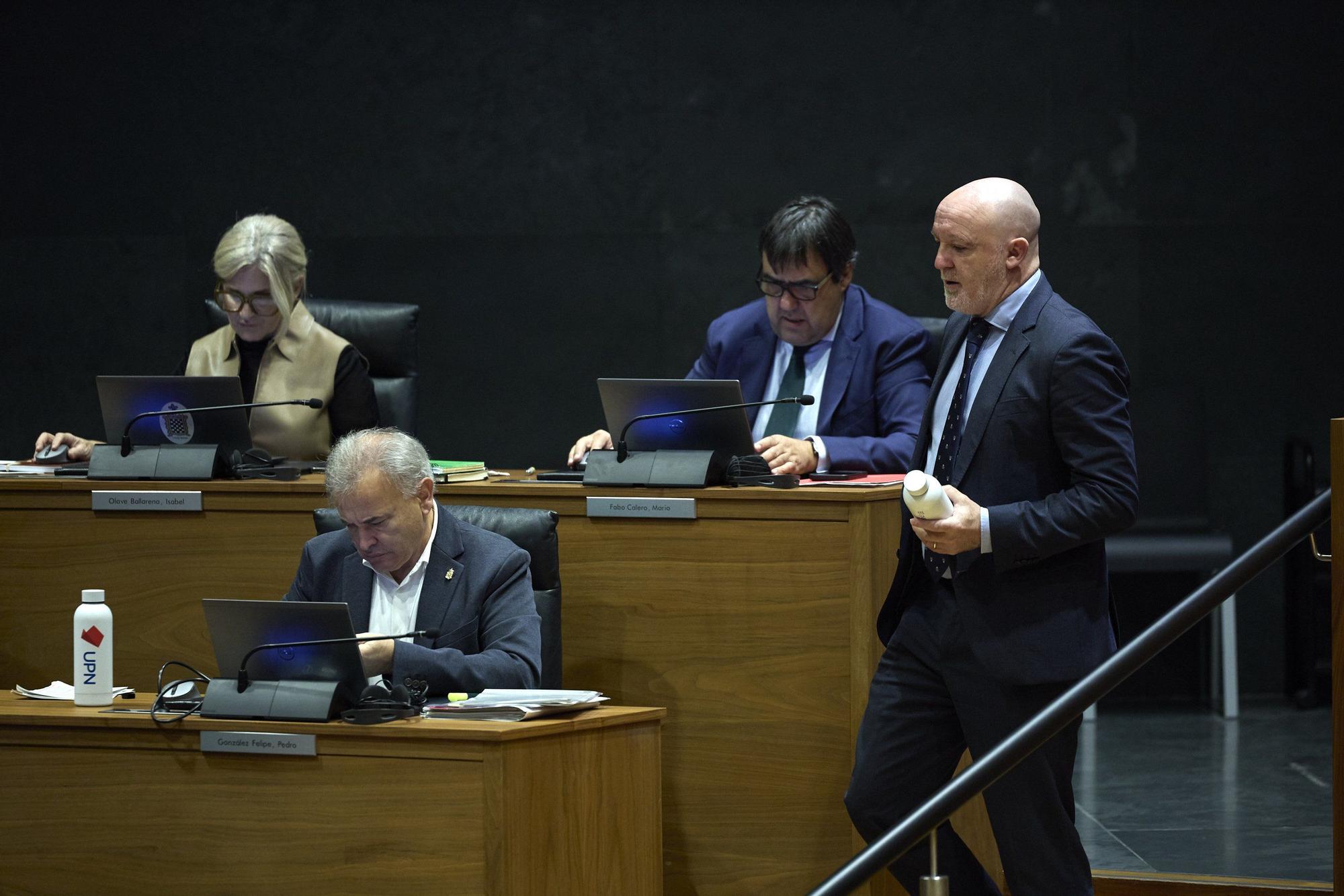 Fotos del pleno del Parlamento de Navarra del jueves 30 de octubre