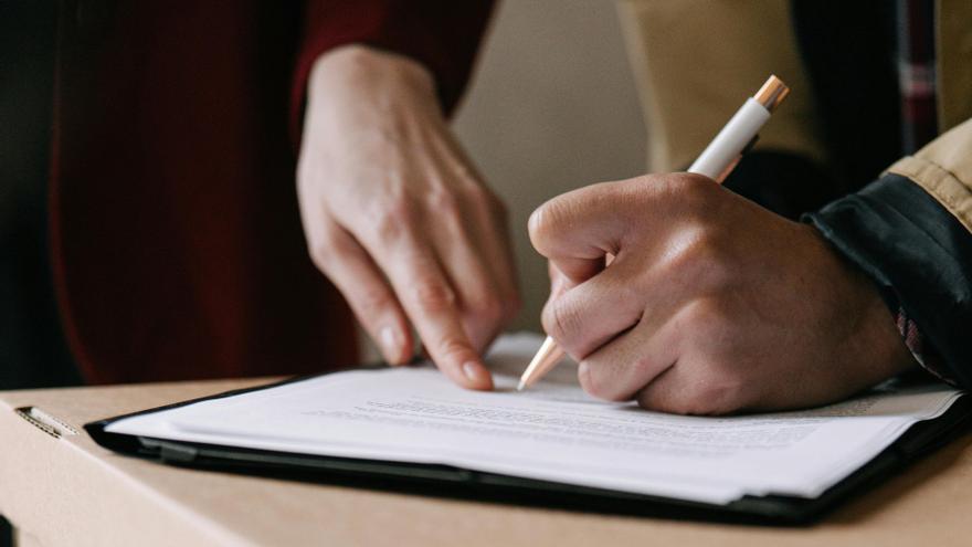 Talleres grupales a migrantes sobre la regularización en Pamplona, Estella, Tafalla y Tudela