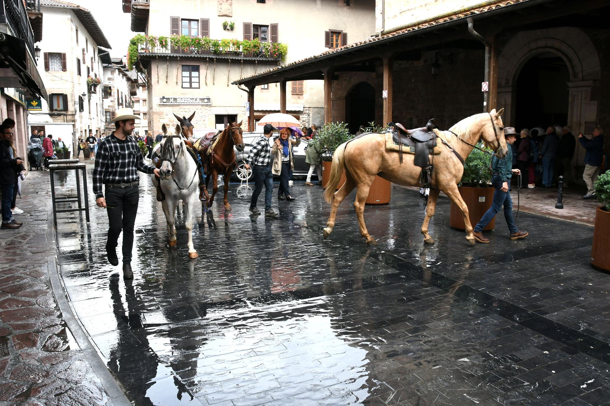 Doneztebe acoge la fiesta de Euskal Arzainak Ameriketan