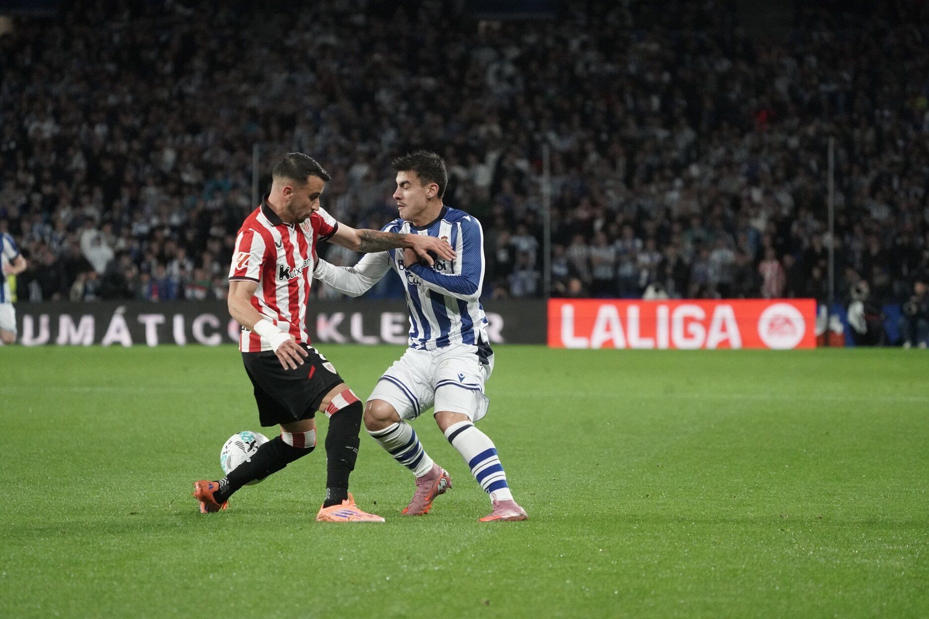 Las mejores imágenes del partido entre la Real y el Athletic