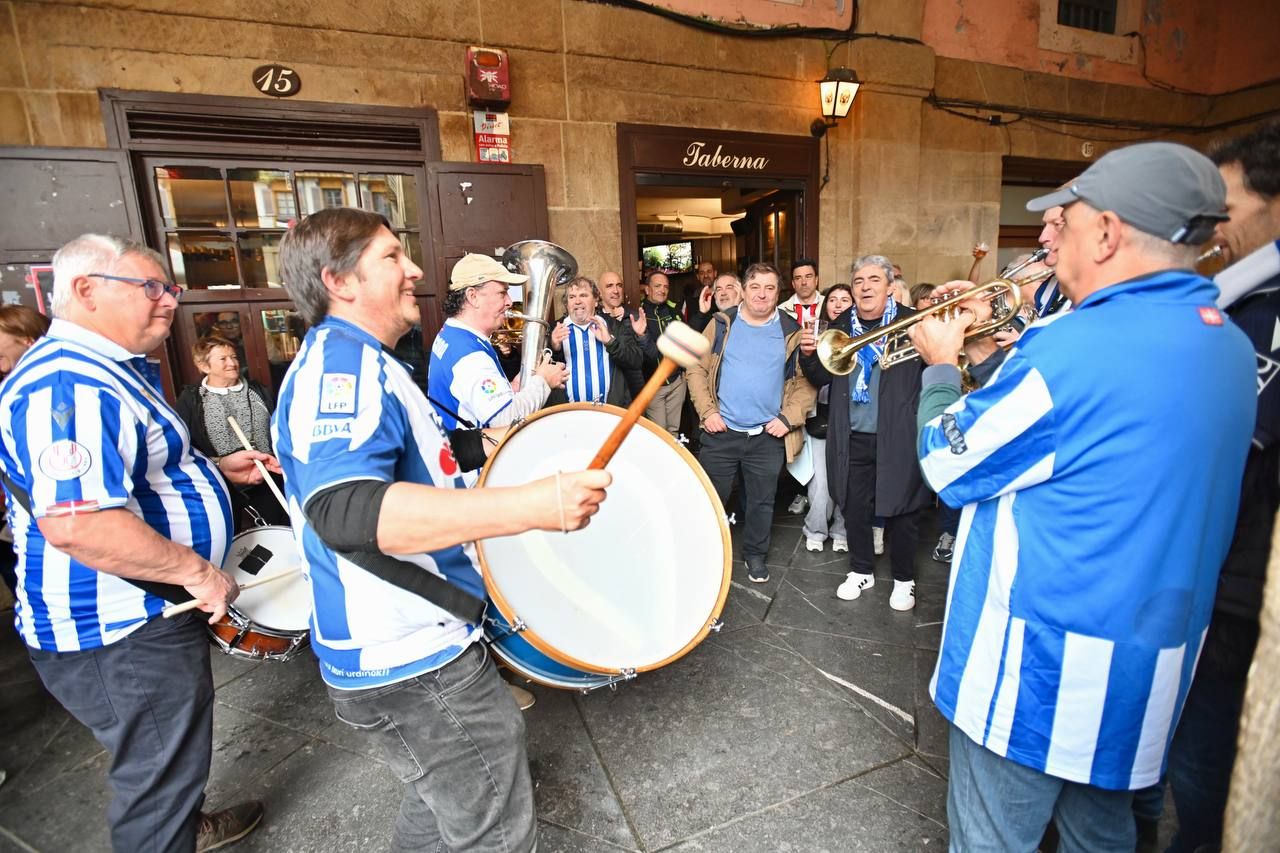 Las aficiones de la Real y Athletic ya juegan en la Parte Vieja