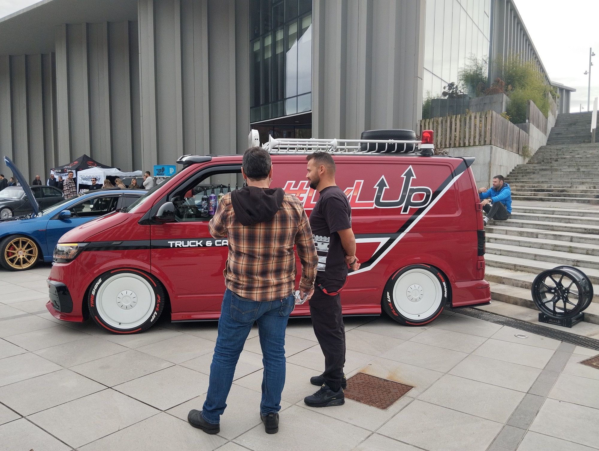 Exhibición de coches tuneados en San Pedro
