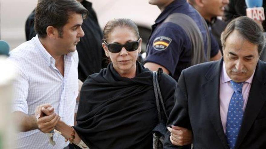 Muñoz mantiene que nunca dio dinero ni a Pantoja ni a Zaldívar