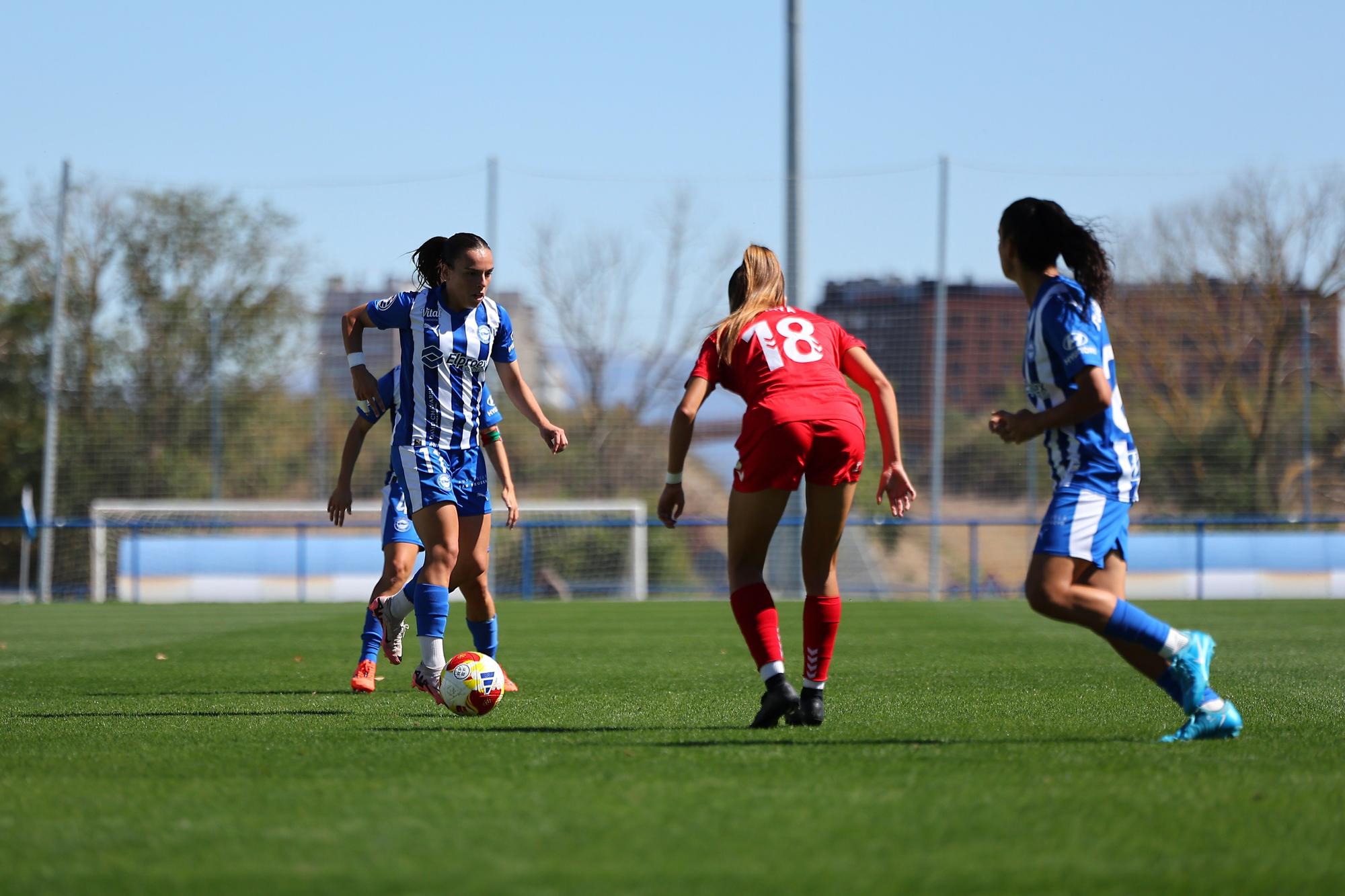 En imágenes: Las Gloriosas debutan en casa con una gran victoria (3-1)