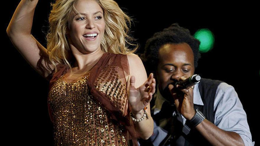 Shakira junto a Will.i.am.