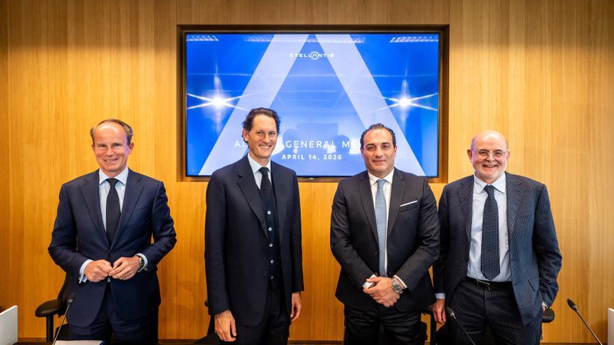 La junta de accionistas de Stellantis reelige a John Elkmann como director ejecutivo