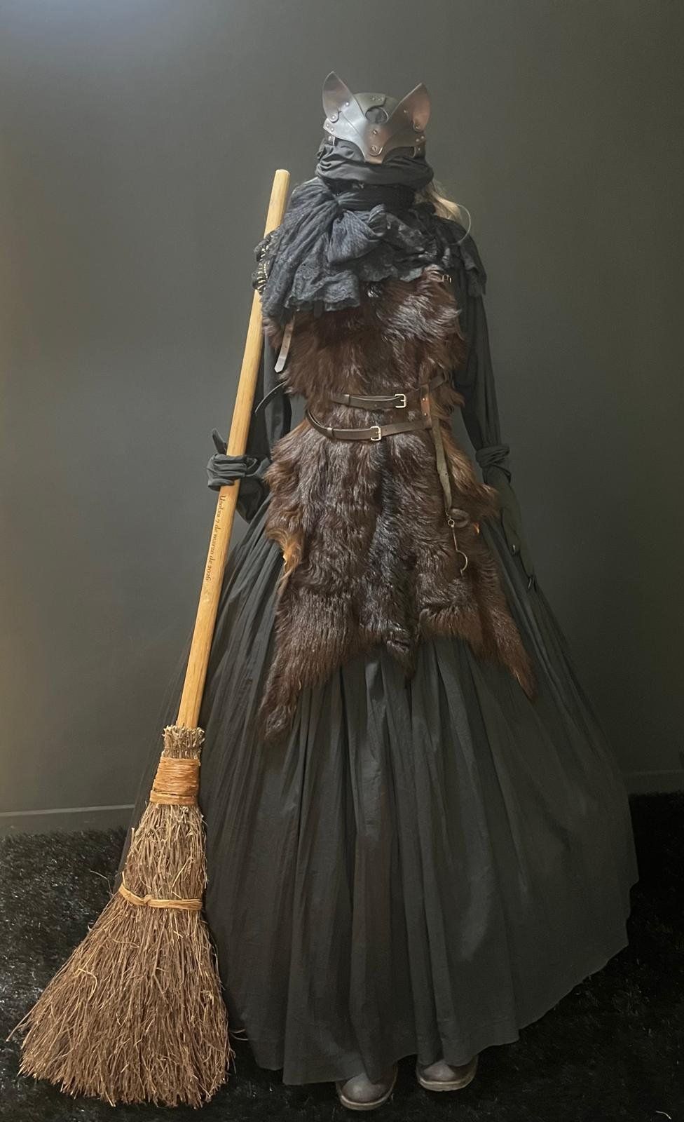 Traje de la bruja Usotxa.