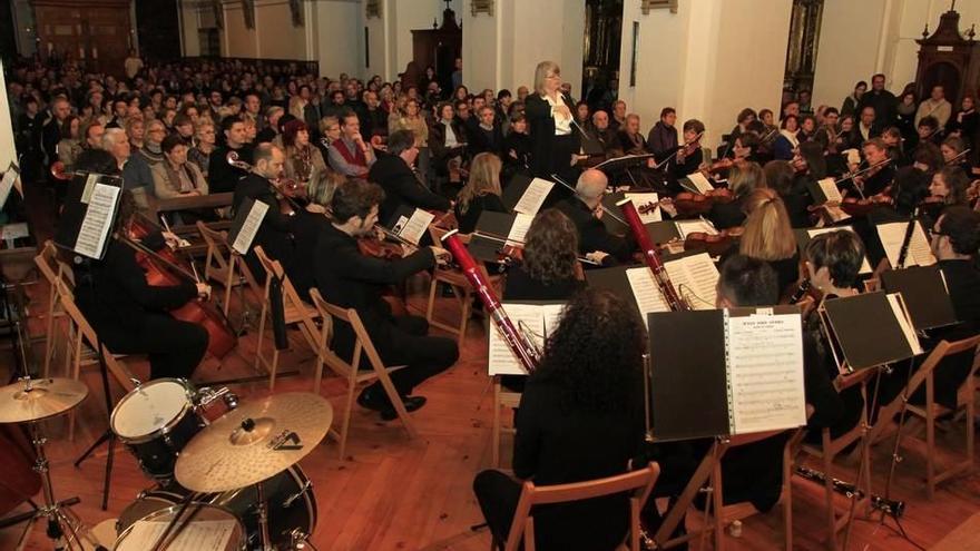 La Sinfonietta Académica celebró sus veinte años con un concierto.