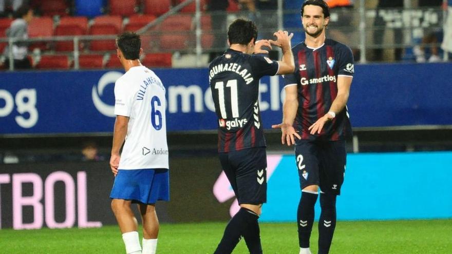 El Eibar logra un triunfo que le acerca a la zona alta (2-0)