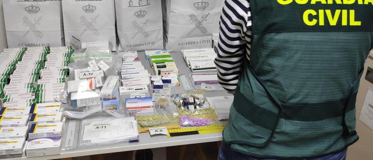 Detenidas 22 personas por vender ilegalmente medicamentos por Internet