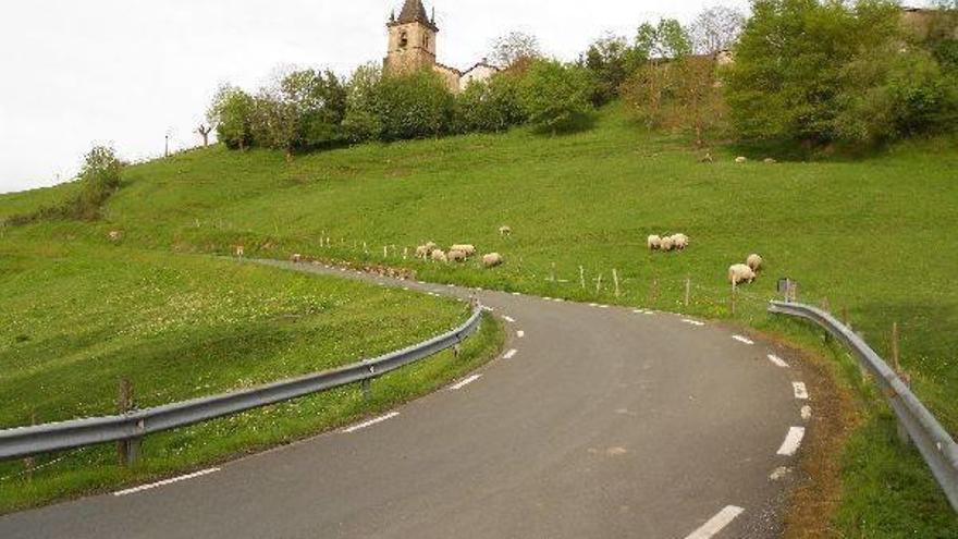La entrada a Zerain, desde la carretera que viene de Legazpi.