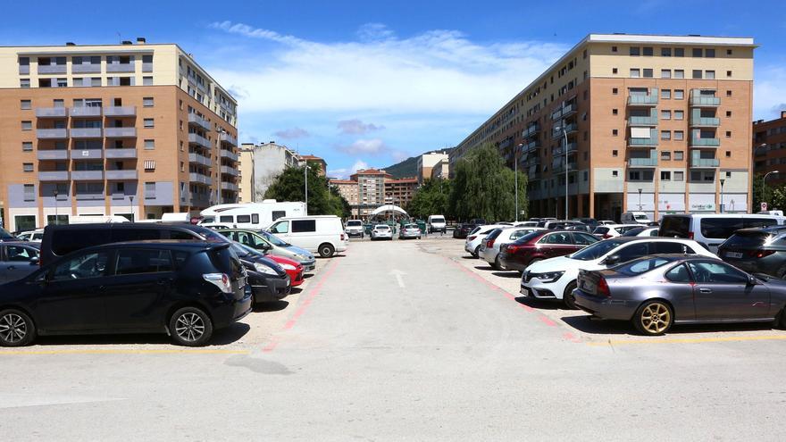 Ya hay que pagar por aparcar en la nueva zona naranja de 24 horas en la Rochapea