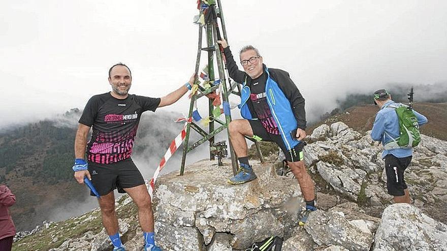 Un momento de descanso en medio de la niebla. 