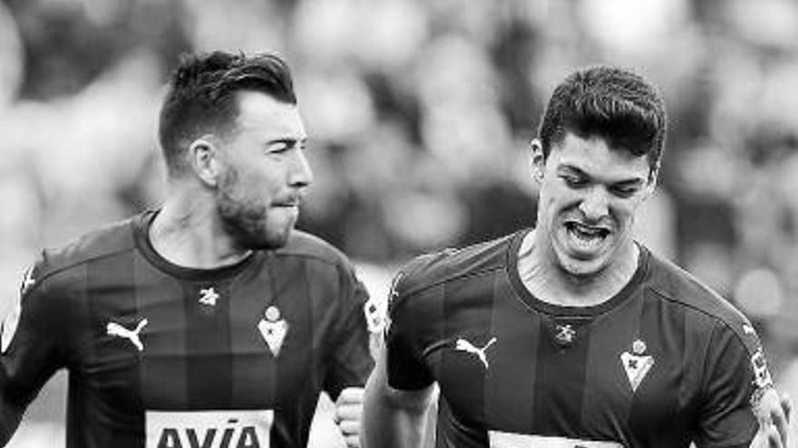 Goleada del Eibar, muy superior, a un pobre Betis