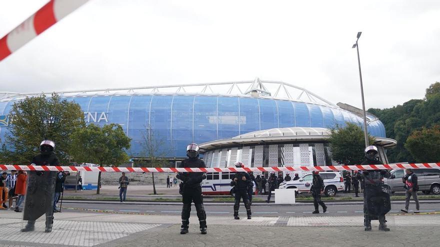 Condenado el aficionado de la Real que admitió haber lanzado piedras a la Ertzaintza