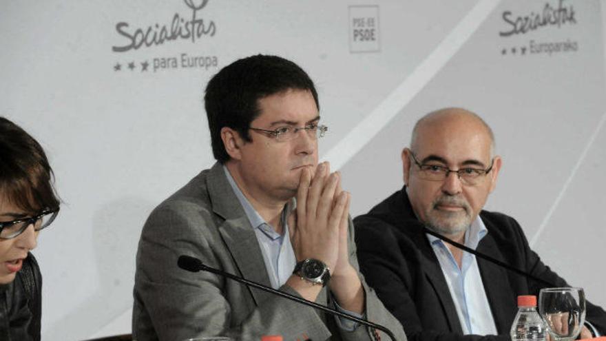El PSOE acusa al PP de abrir cajas B desde que  se fundó como partido