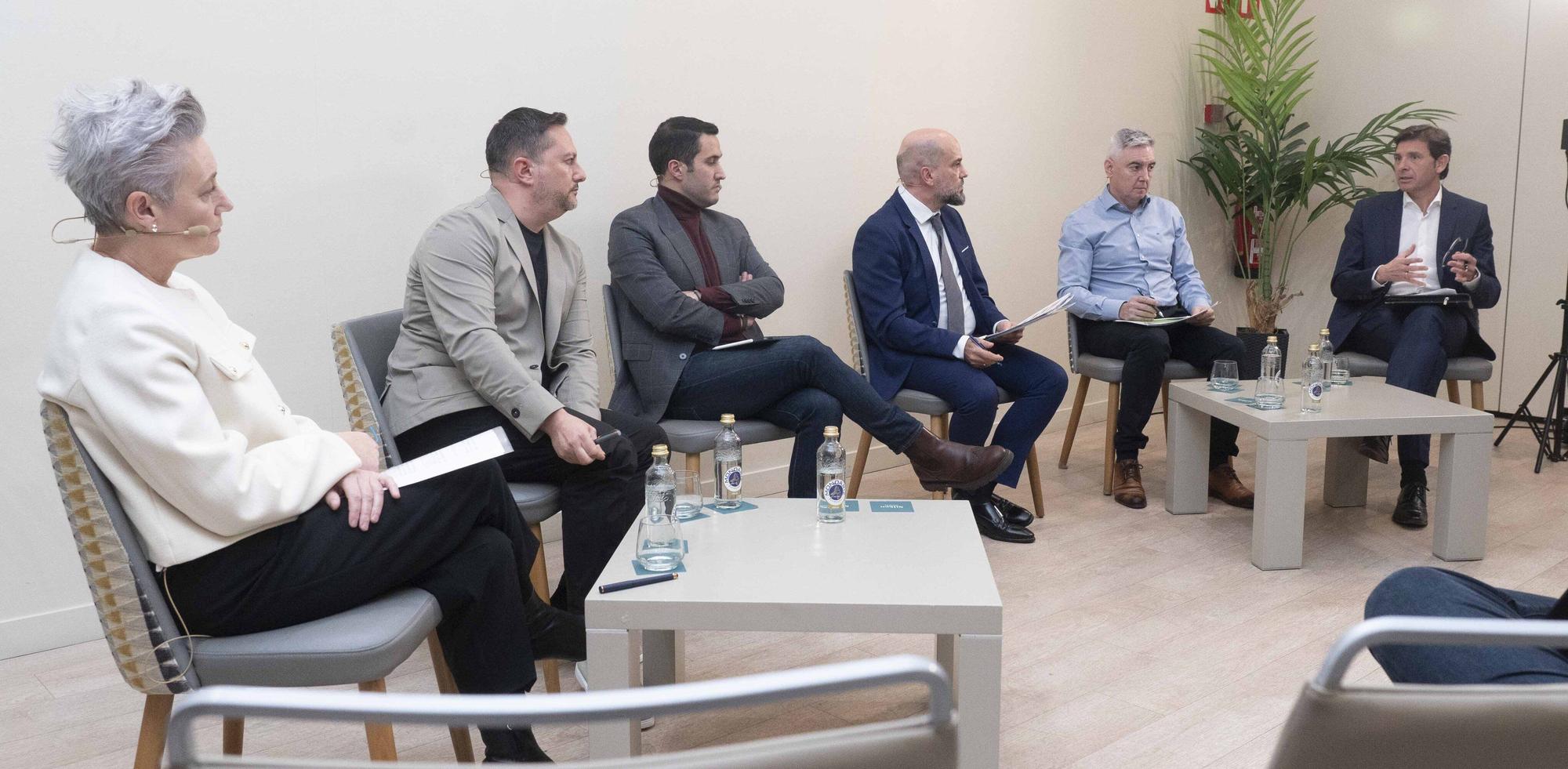 Víctor Bayona durante su exposición