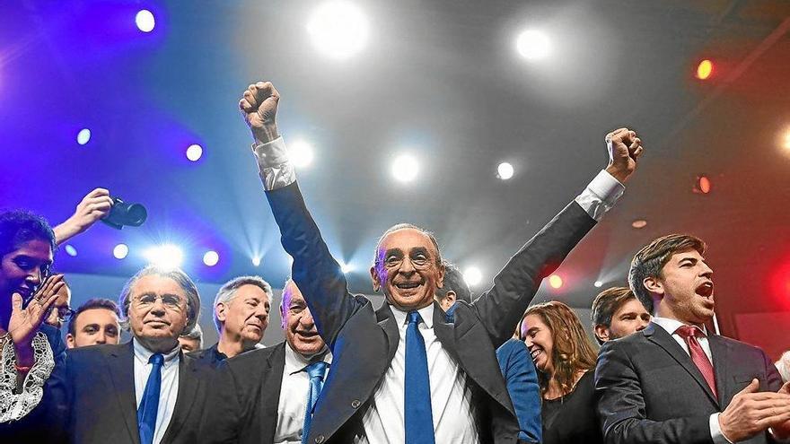La izquierda francesa protesta en Lille contra el ultraderechista Zemmour