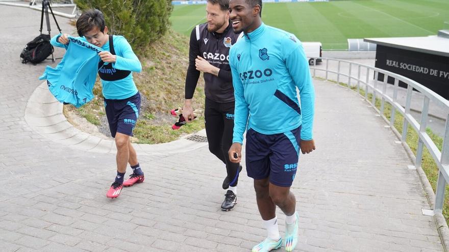 Último entrenamiento de la Real antes del partido contra la Roma