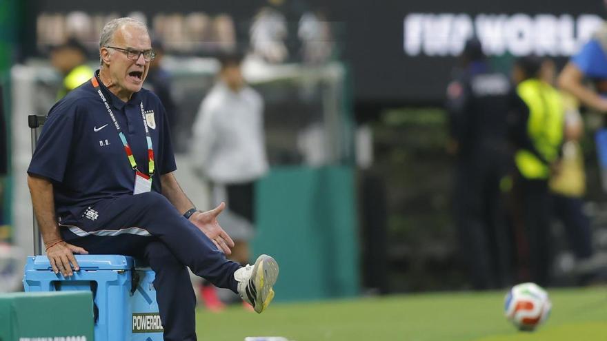 El ocaso de Bielsa en Uruguay