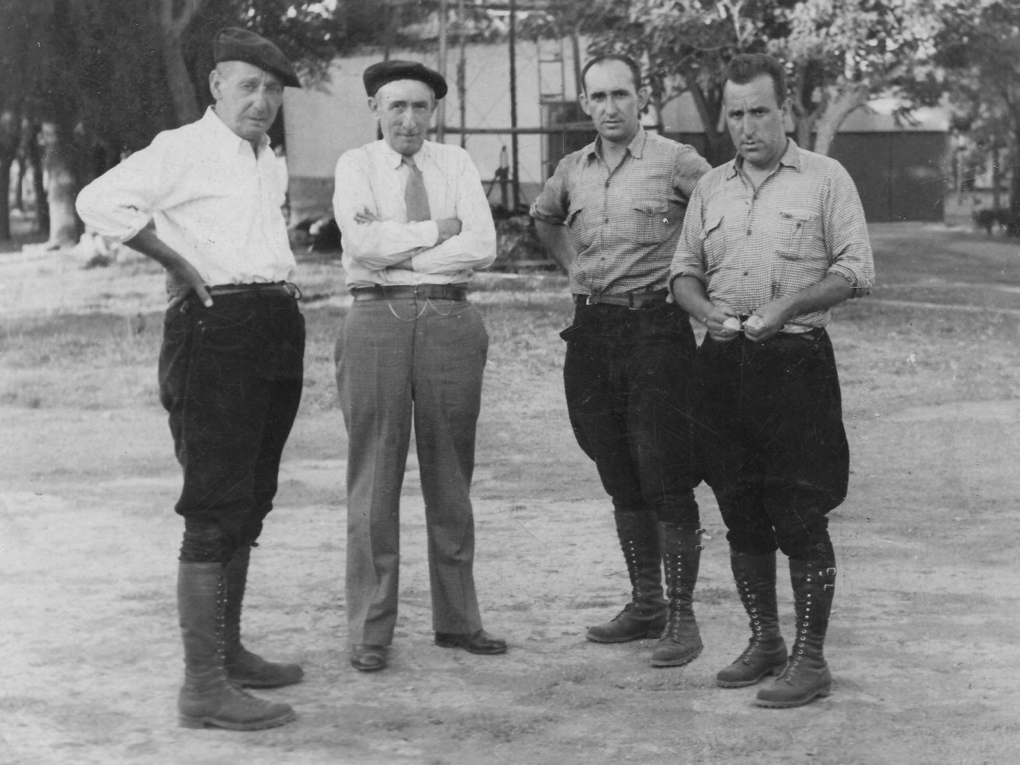 El ingeniero Vicente Aguirre –a la derecha–, nuevo jefe de las obras del Cinturón de Bilbao.