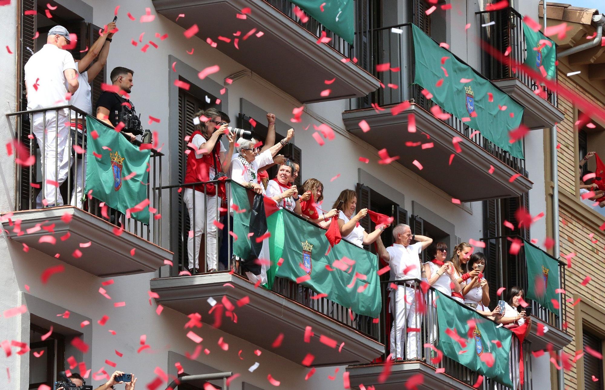 Fotos del  Chupinazo de San Fermín 2025 en Pamplona: ¡La fiesta más internacional se enciende con un grito solidario por Palestina!