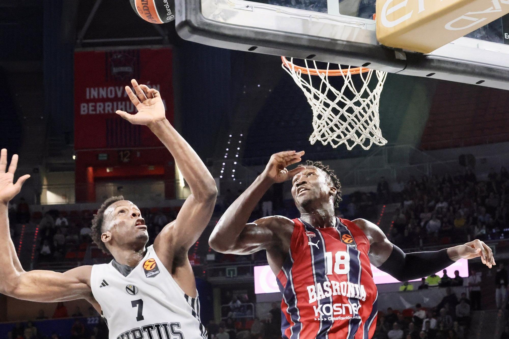 En imágenes: Todas las fotos del Baskonia - Bologna