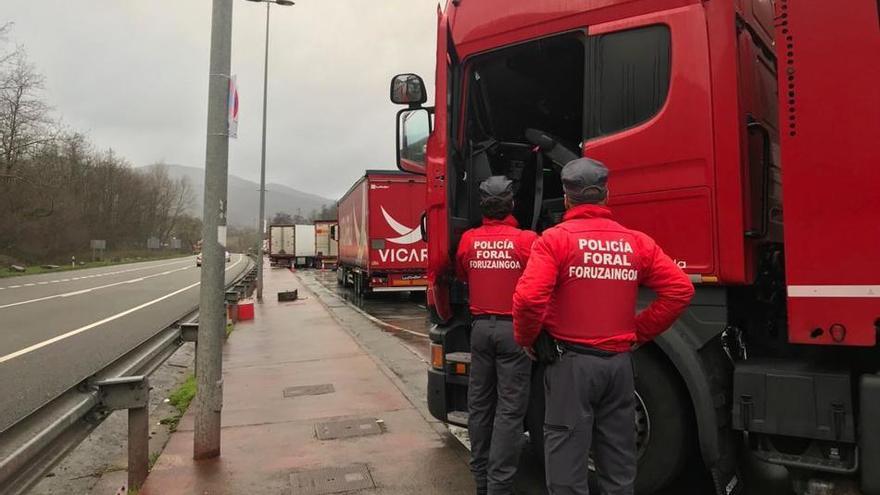 Imagen del control realizado por la Policía Foral.