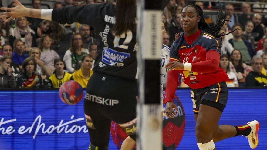 Las 'Guerreras' inician la era de Joaquín Rocamora con un doble duelo ante Austria