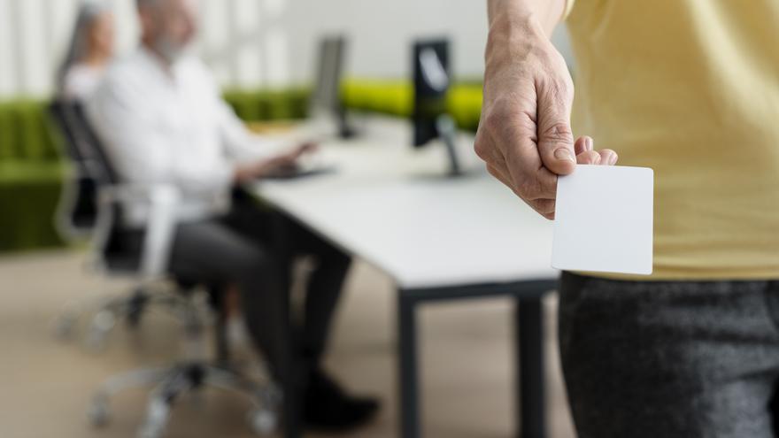 Así debes fichar a partir de ahora en tu trabajo