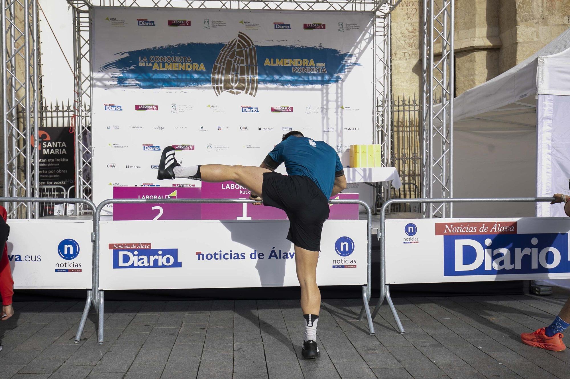 En imágenes: Buen tiempo y buen ambiente en la Conquista de la Almendra (¡Búscate en las fotos!)