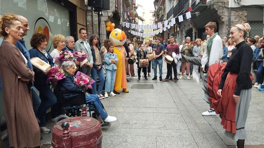 Relevo en el sector comercial de Hernani