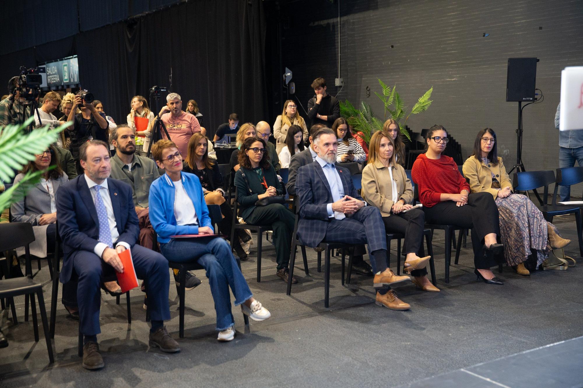 Fotos de la apertura del Encuentro de Empleo y Emprendimiento en la UPNA