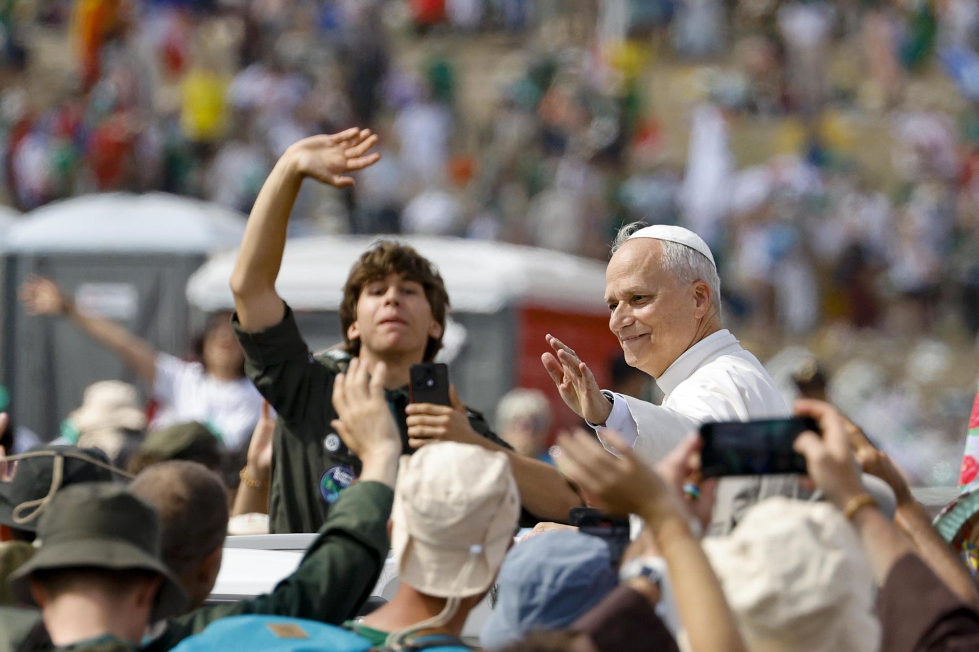 El papa León XIV despide el Jubileo de la Juventud