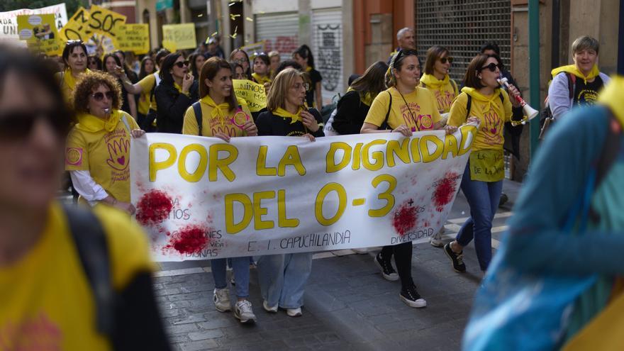 Fotos de la manifestación por la huelga convocada por CGT/LKN