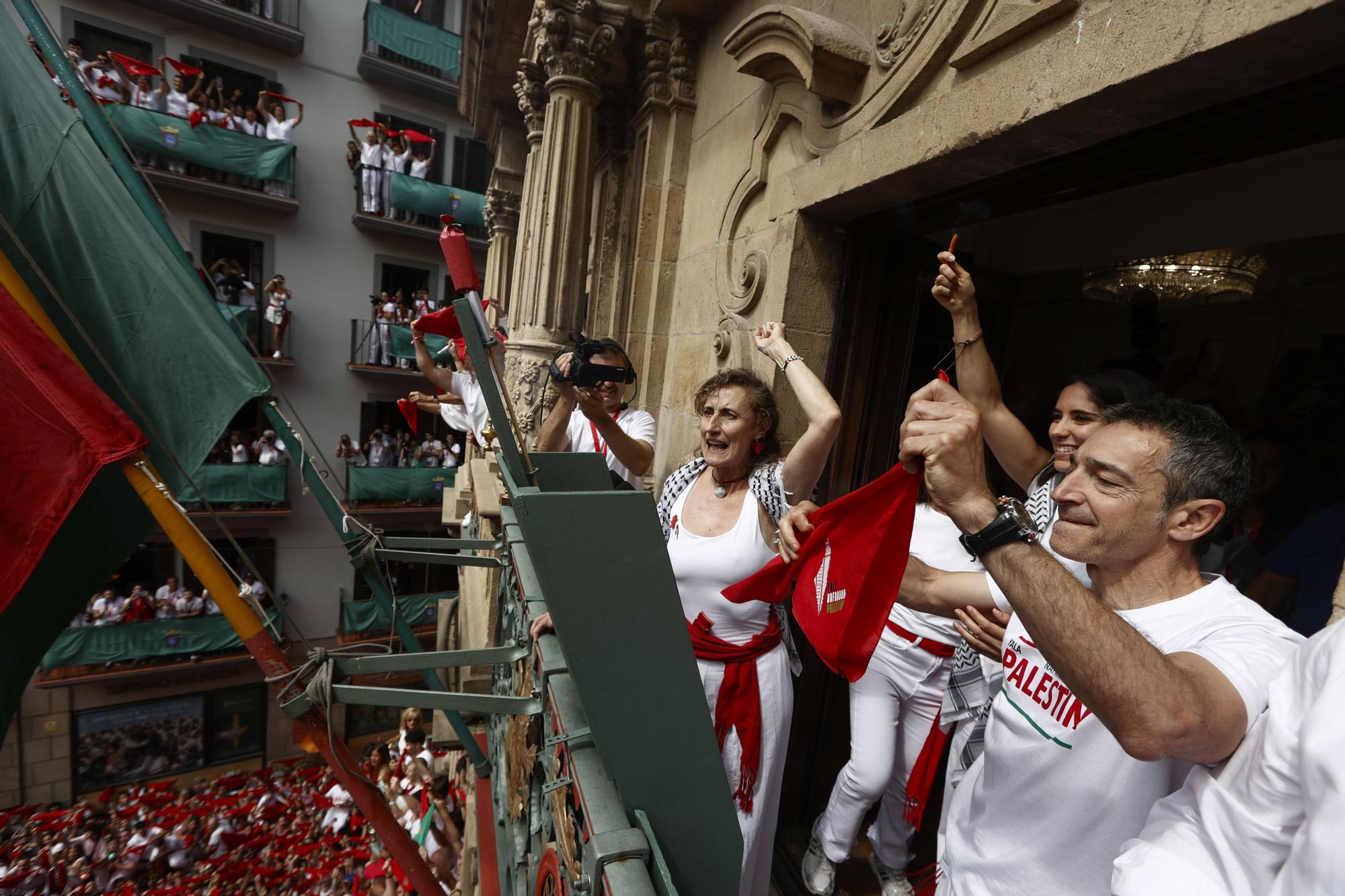 Fotos del  Chupinazo de San Fermín 2025 en Pamplona: ¡La fiesta más internacional se enciende con un grito solidario por Palestina!