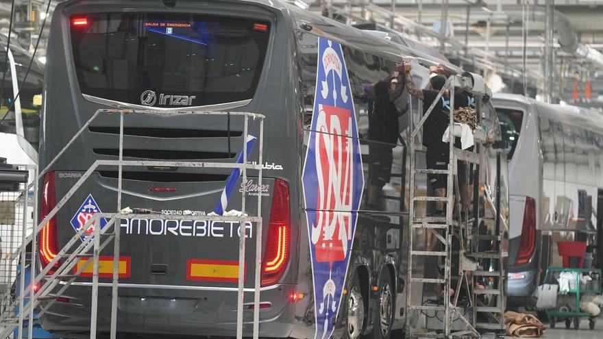 Trenes y autobuses tiran de las exportaciones en Gipuzkoa para crecer un 7,5% en julio
