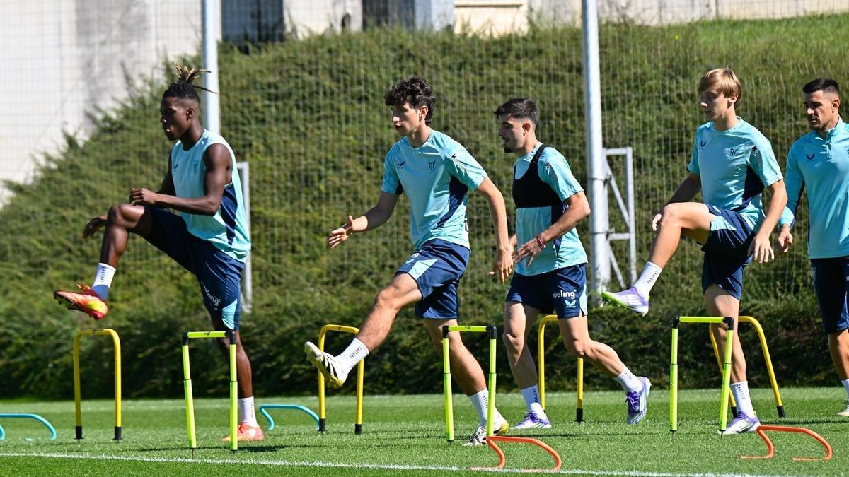 Entrenamiento del Athletic tras el partido ante el Borussia