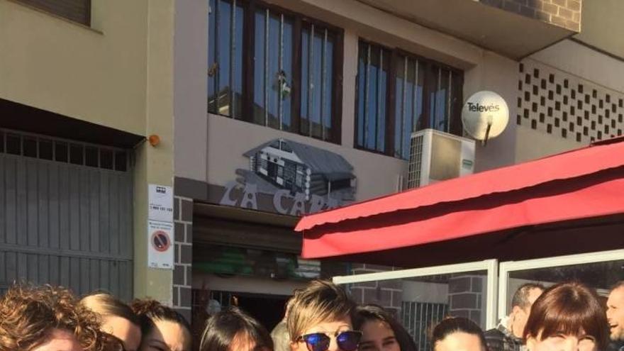 Las etxebarritarras lo celebraron ayer en su barrio. Foto: Nuria Marcos