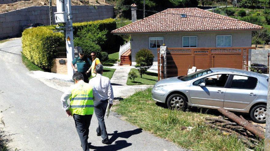 Hallan a un hombre y a una mujer muertos por arma de fuego en O Porriño